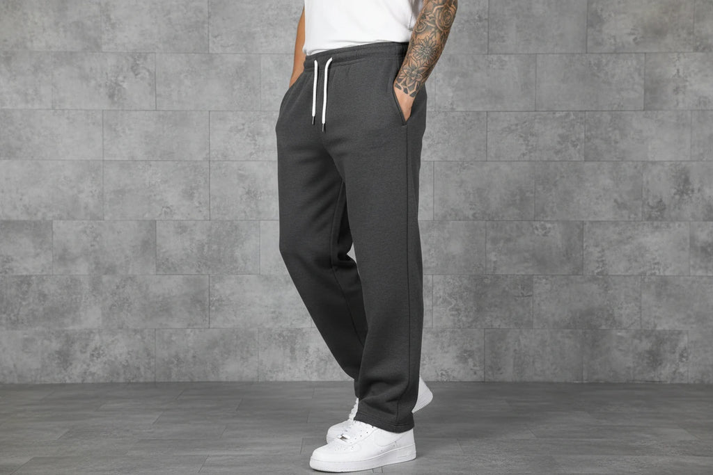 The Fleece-Lined Cargo Sweatpants
